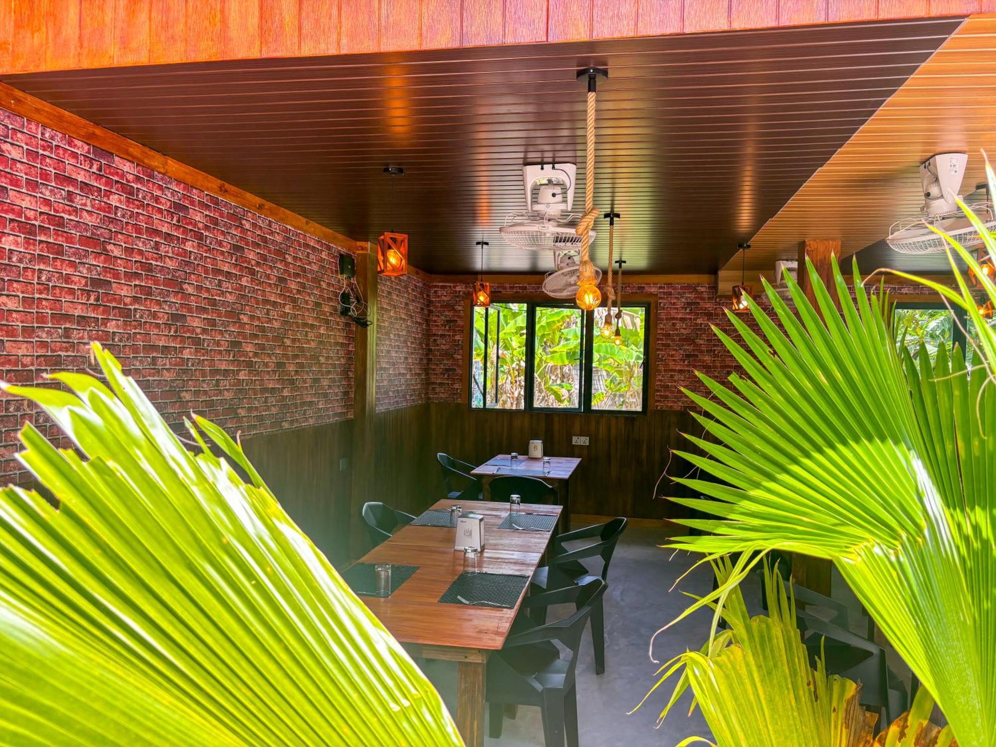 Mathiveri Thundi Inn מראה חיצוני תמונה