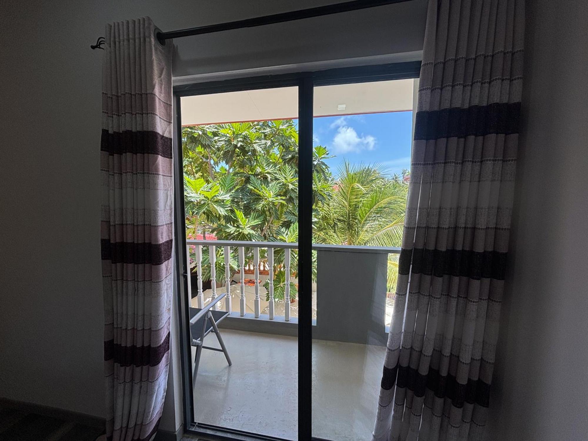 Mathiveri Thundi Inn מראה חיצוני תמונה