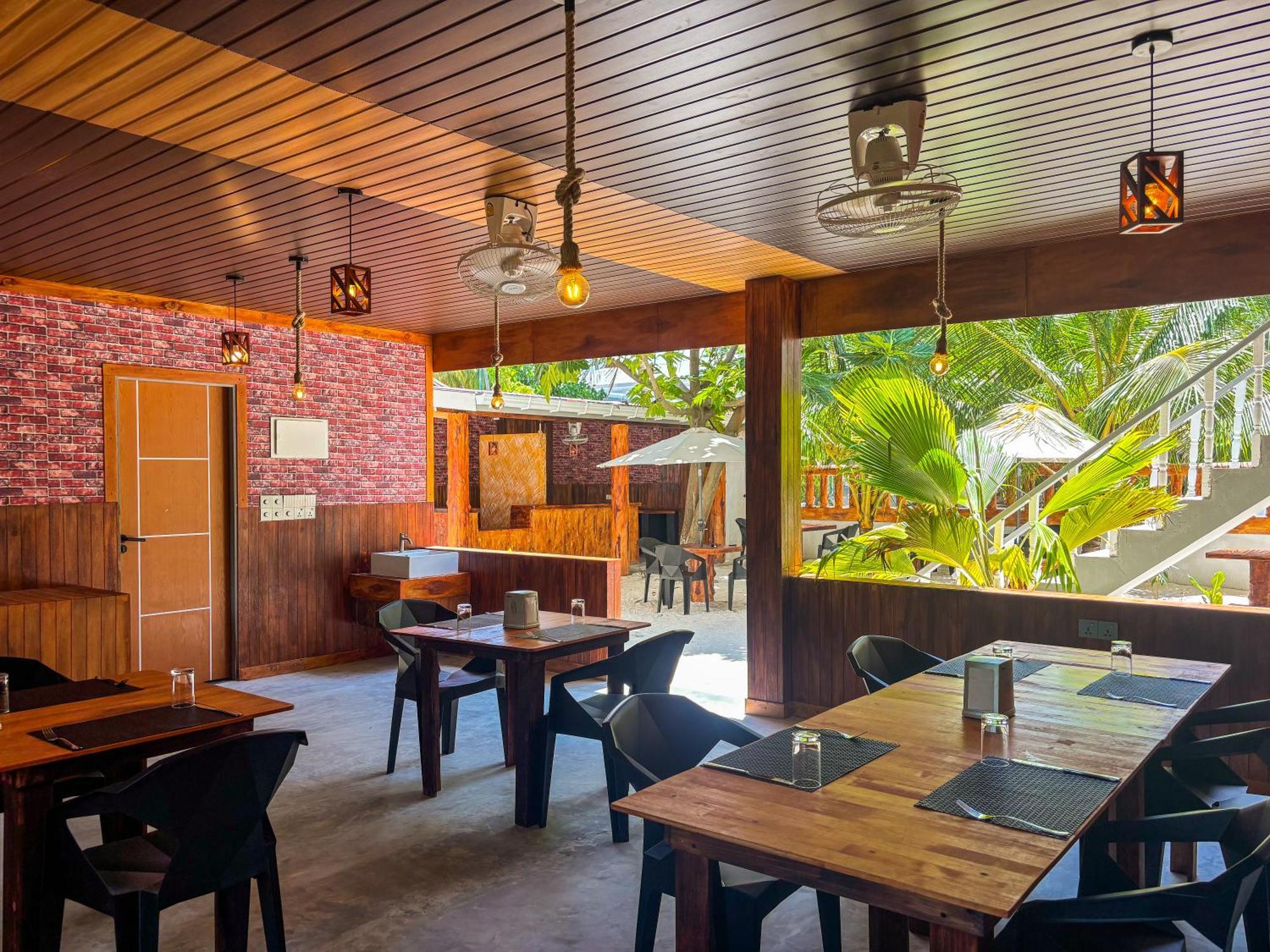 Mathiveri Thundi Inn מראה חיצוני תמונה